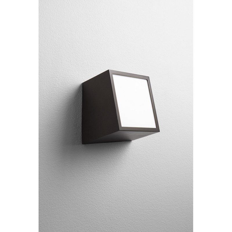 Zeta Ceiling / Wall Light Fixture