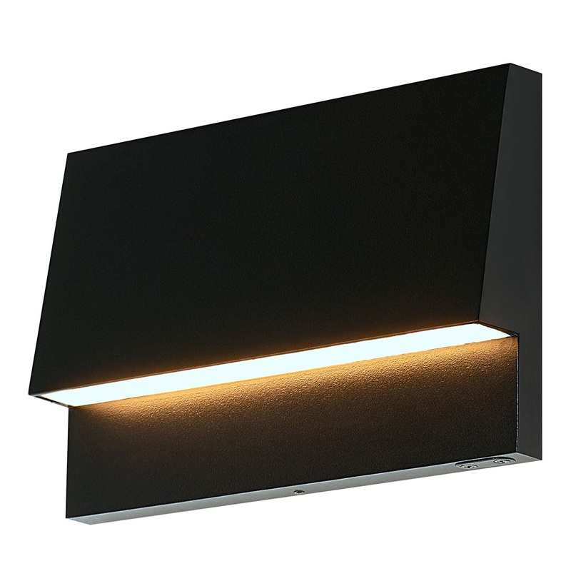 Krysen 12V Outdoor Wall / Step Light