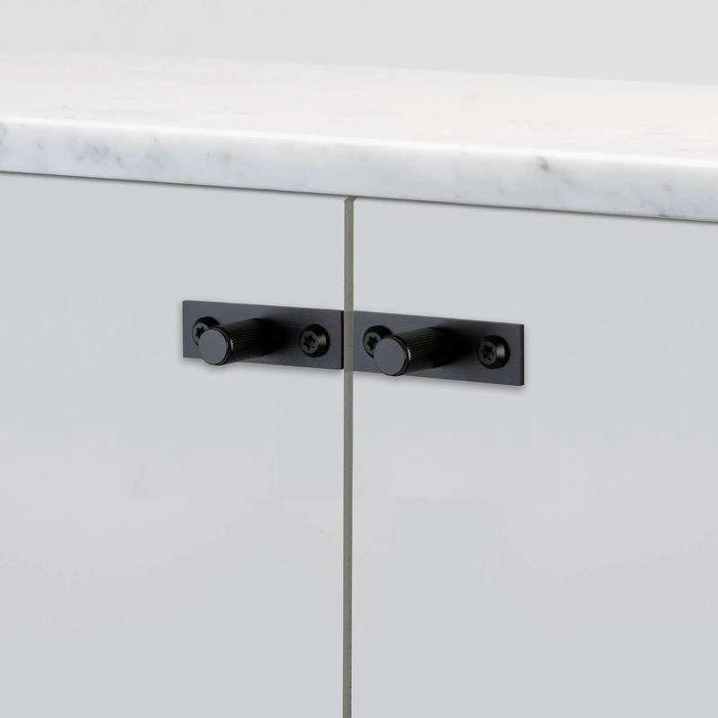Furniture Knob – Cross Plate