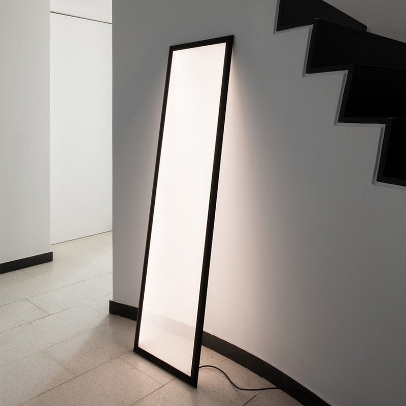 Discovery Floor Lamp